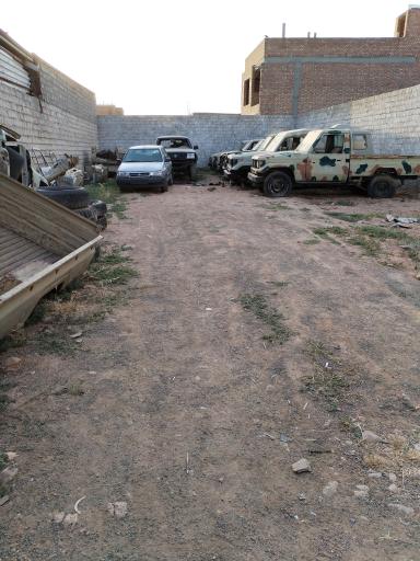 عکس اوراق فروشی تویوتا اسماعیل کریمی 