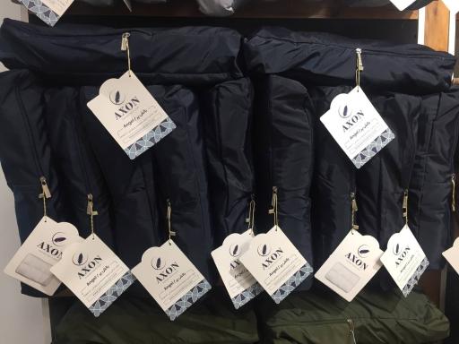 عکس نمایندگی محصولات طبی آکسون