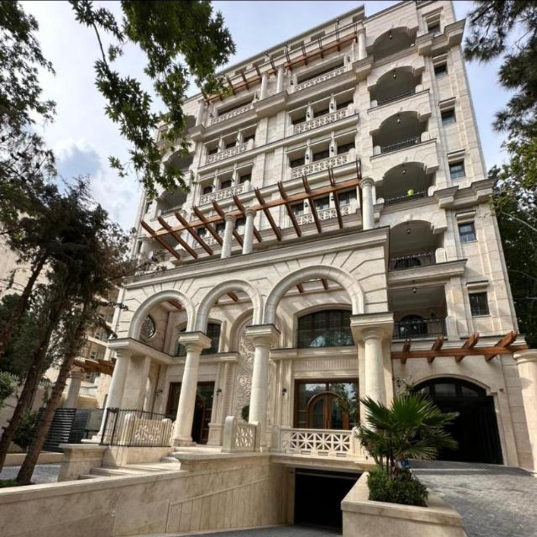 عکس عمارت توسکانی