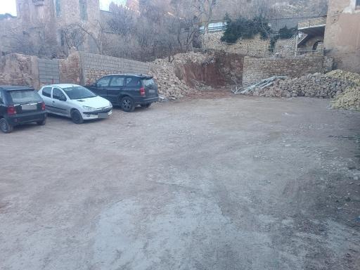 عکس پارکینگ شبانه روزی آرش 