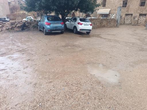 عکس پارکینگ شبانه روزی آرش 