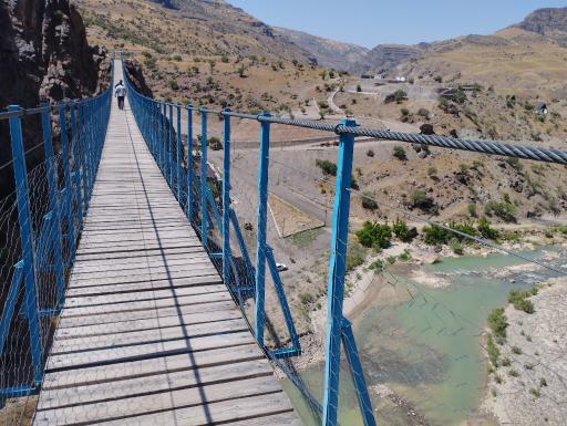 عکس پل معلق پیرتقی