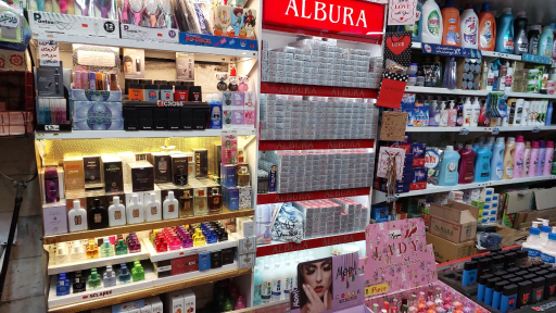 عکس شوینده بهداشتی پاکان