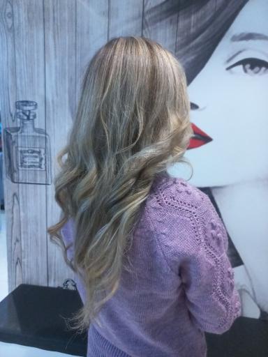 عکس سالن آرایش و زیبایی عفاف