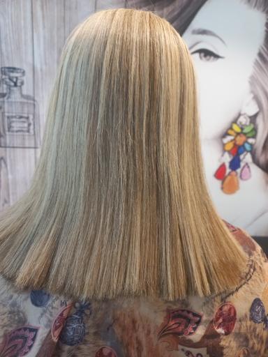 عکس سالن آرایش و زیبایی عفاف