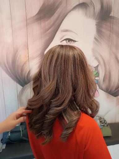 عکس سالن آرایش و زیبایی عفاف