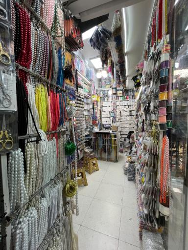 عکس فروشگاه خرازی میرا