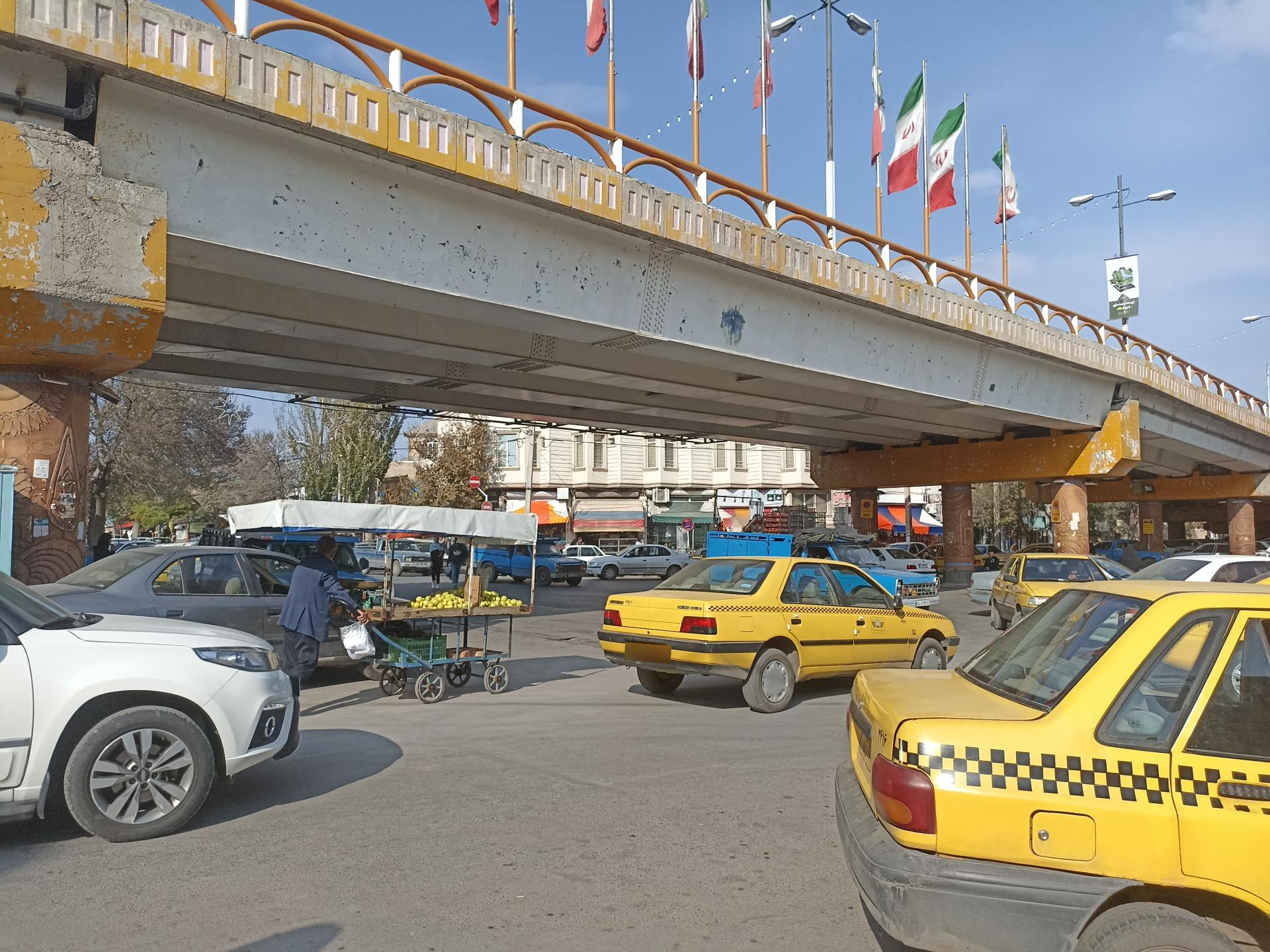 عکس چهارراه پیرعبدالملک