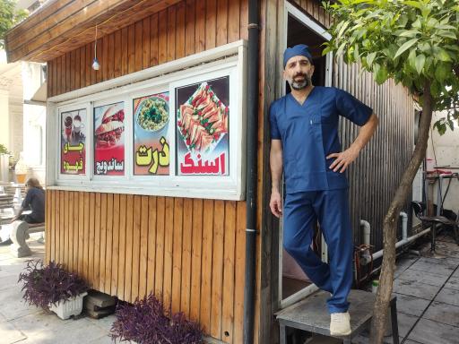 عکس کافه پیاده رو آرامش