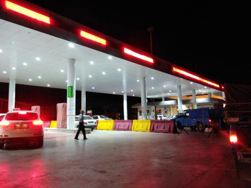 عکس پمپ بنزین و سی ان جی