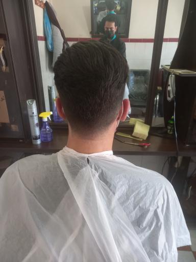 عکس آرایشگاه جعفر