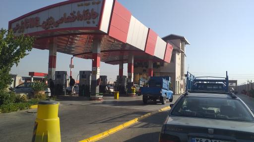 عکس جایگاه بنزین و CNG برادران زارعی