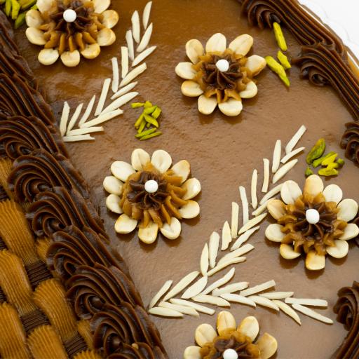 عکس کارگاه حلوا و خرما و شیرینی جات آزرث