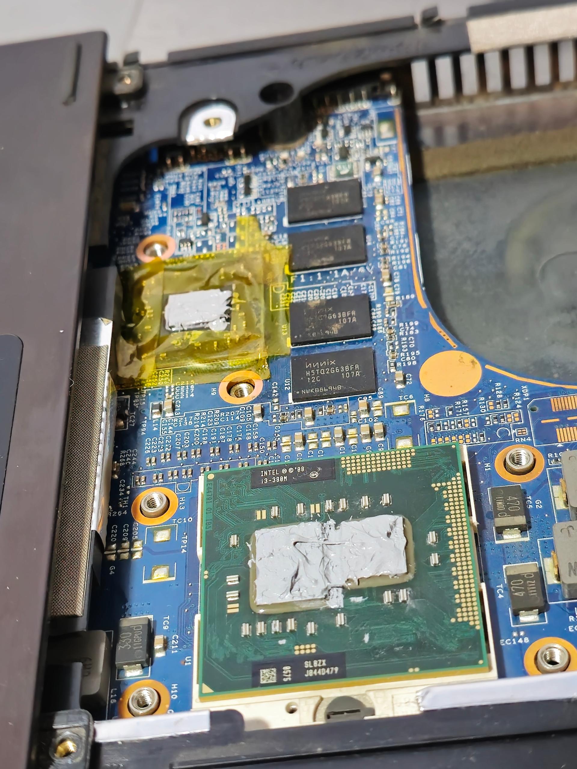 عکس تعمیرات تخصصی لپ تاپ