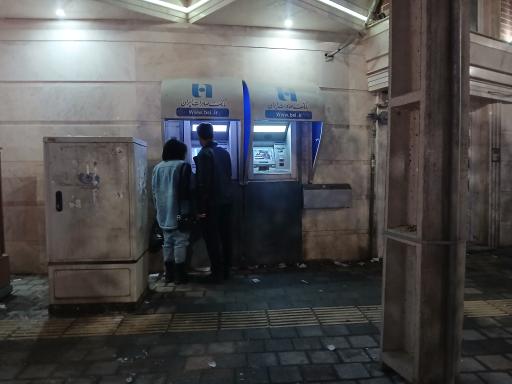 عکس عابر بانک صادرات