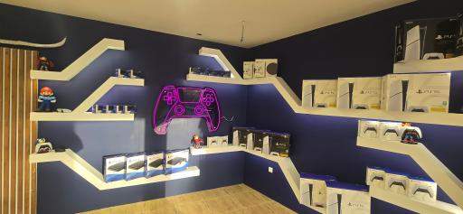 عکس فروشگاه گیم‌استار