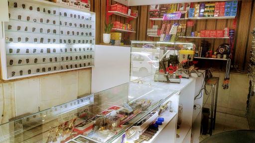 عکس کلیدسازی قفل ریموت کوهکن