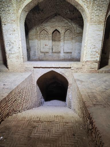 عکس آب انبار حاج ابوالقاسم رشتی 