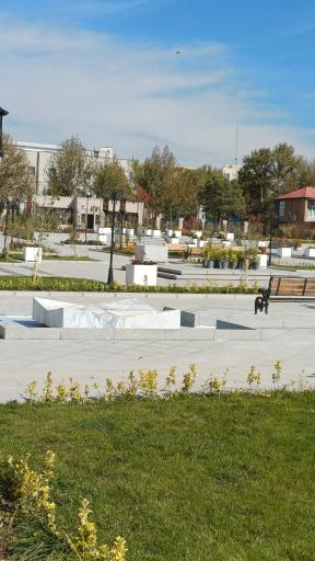 عکس مقبره شیخ رکن الدین اوحدی مراغه ای