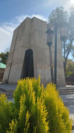 مقبره شیخ رکن الدین اوحدی مراغه ای