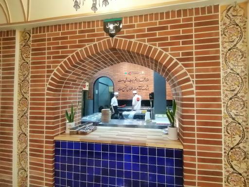 عکس کوبیده مرغ ذغالی حاج محمد جعفر