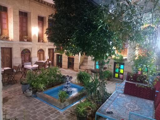 عکس اقامتگاه بومگردی لوتوس