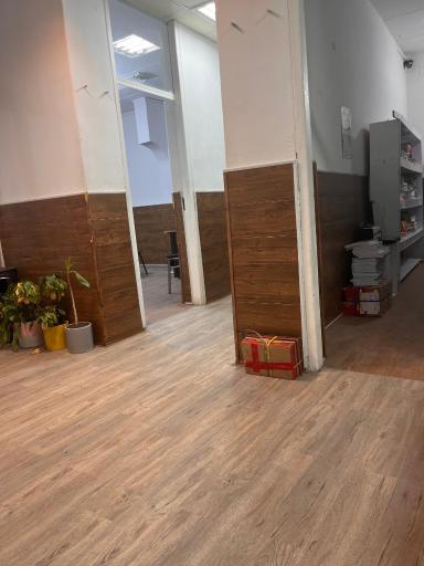 عکس موسسه آموزشی ماز بوشهر