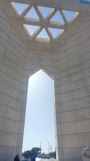 عکس میدان مینودر