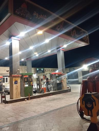 عکس پمپ بنزین مهرگان