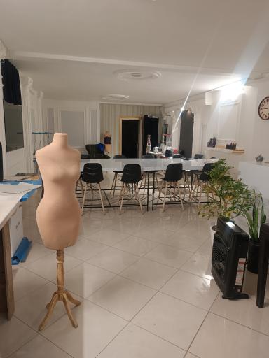 عکس آکادمی خیاطی پاسبان
