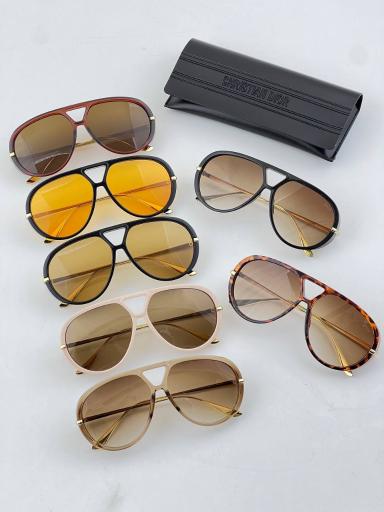 عکس فروشگاه عینک تاپ