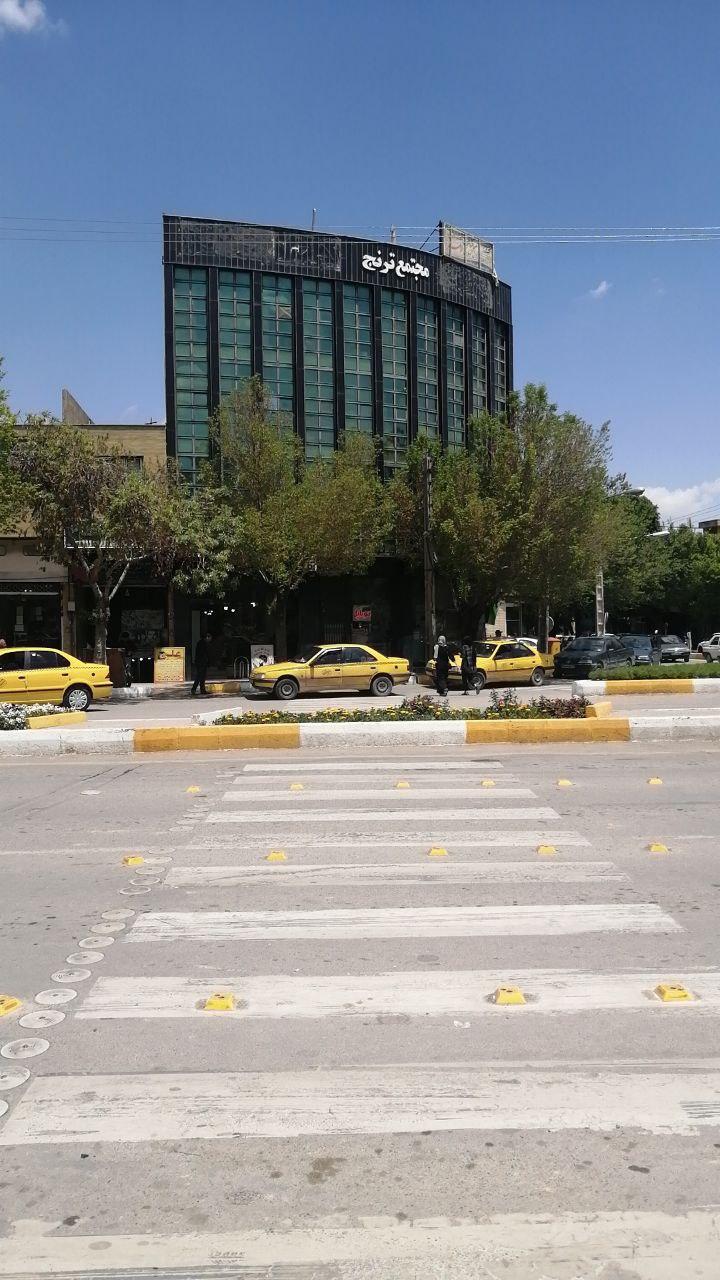 عکس مجتمع تجاری اداری ترنج