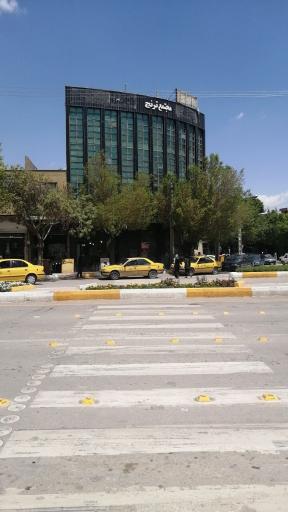 عکس مجتمع تجاری اداری ترنج