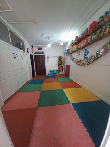 عکس دبستان و کودکستان ملائک