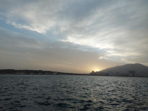 عکس ضلع شرقی دریاچه چیتگر