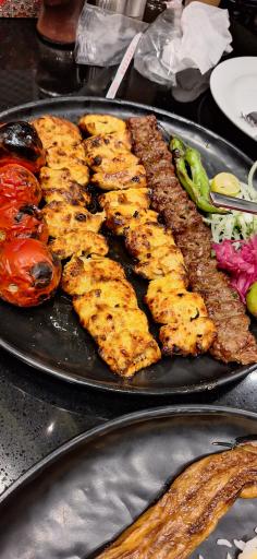 رستوران نادر