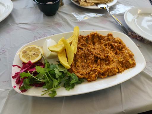 عکس رستوران لوکس طلائی شمال