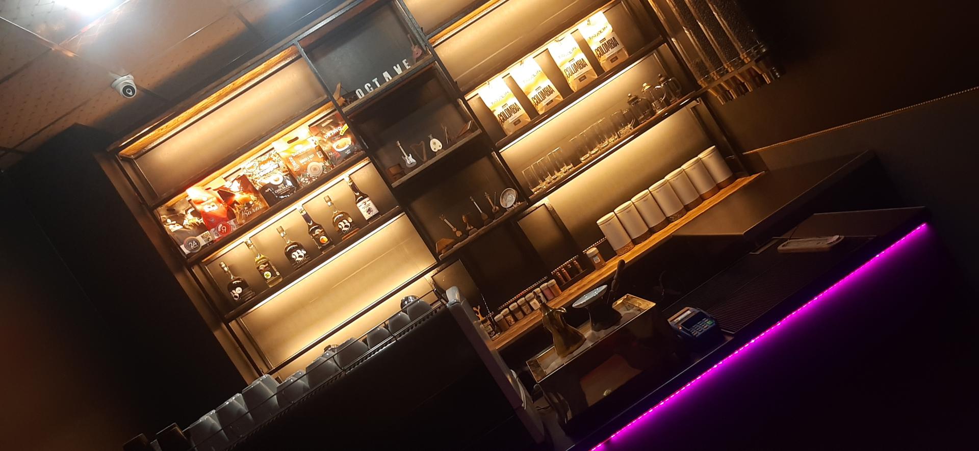 عکس کافه اکتاو