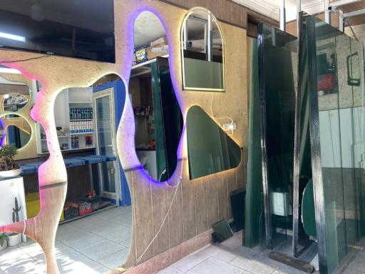 عکس شیشه گلمکانی