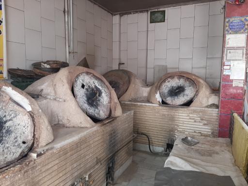 عکس نان خشکه پزی حاج حسین خوشبخت