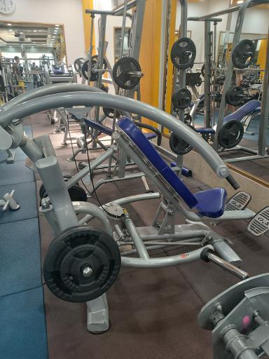 عکس باشگاه بدنسازی امپراطور 