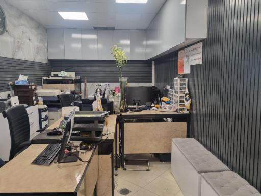 عکس فروشگاه کارتخوان آفرین پوز