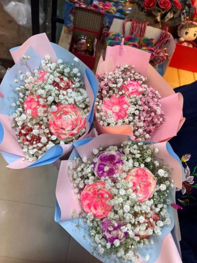 عکس فروشگاه سوئیس چاکلت 