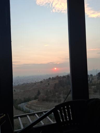 عکس لانژ بام لبخند