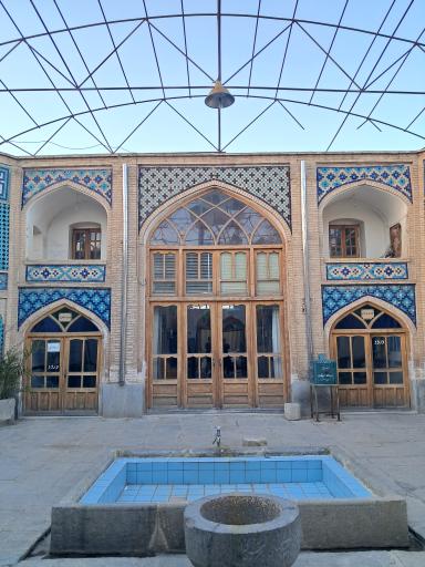 عکس مسجد سرخی