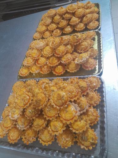 عکس شیرینی سرای آقا قناد