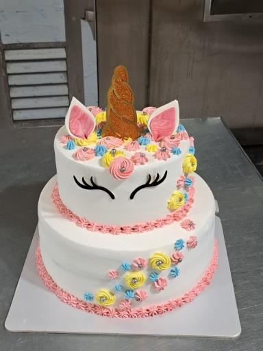 عکس شیرینی سرای آقا قناد