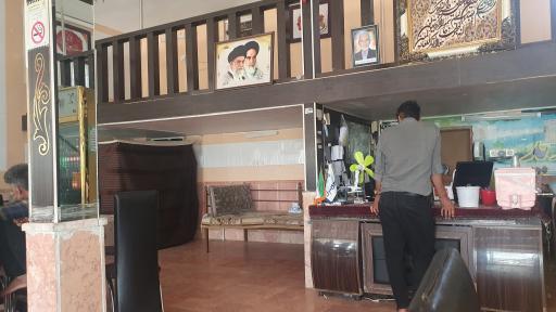 عکس رستوران نامور و پسران