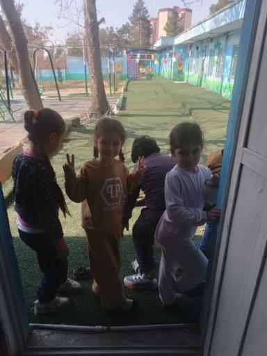 مهد و پیش دبستانی دو زبانه کودکستان ستاره های امید
