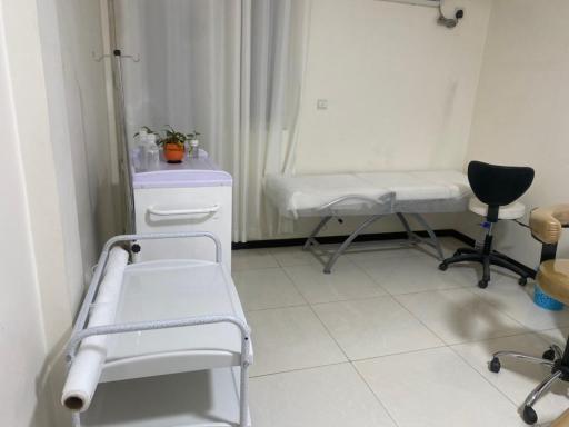 عکس کلینیک زیبایی روشا